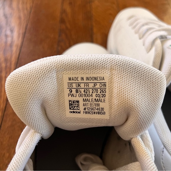 Men’s White Adidas Sneakers - Picture 4 of 5